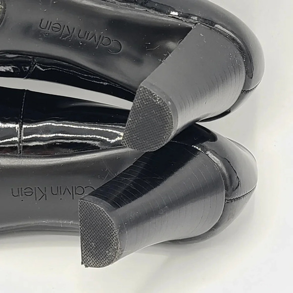 Calvin Klein Babe Black Patent Leather Heels Pumps Stacked Heel in Box 7 - Picture 13 of 15